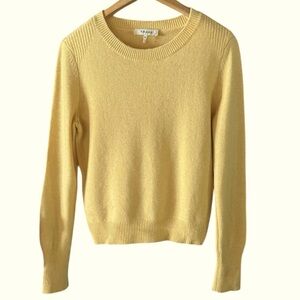 FRAME Wool/Cashmere blend sweater in pale yellow size small